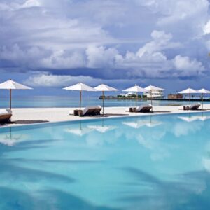 Maalifushi by Como Hotel